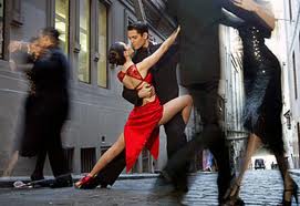 UN GIRO DI TANGO A BUENOS AIRES CON IL GIRO DEL MONDO IN 80 GIORNI