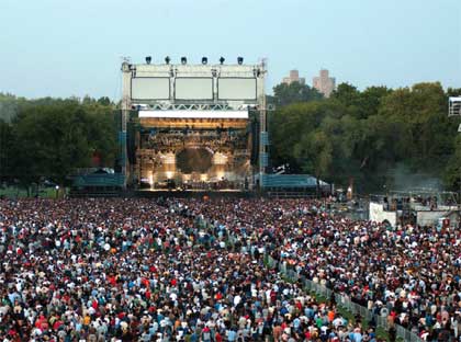 THE CONCERT IN CENTRAL PARK