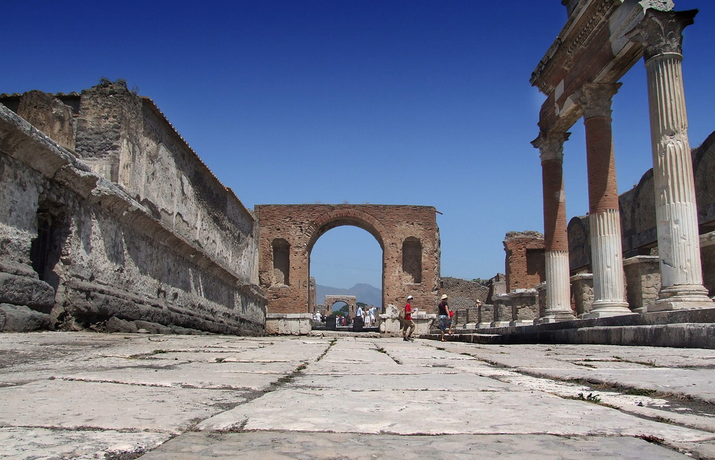 QUANDO POMPEI DIVENTO’ UN MITO